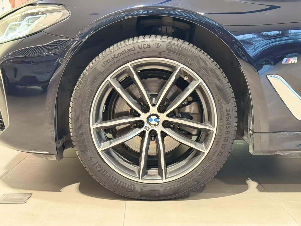 BMW 5 Series, 2023 8