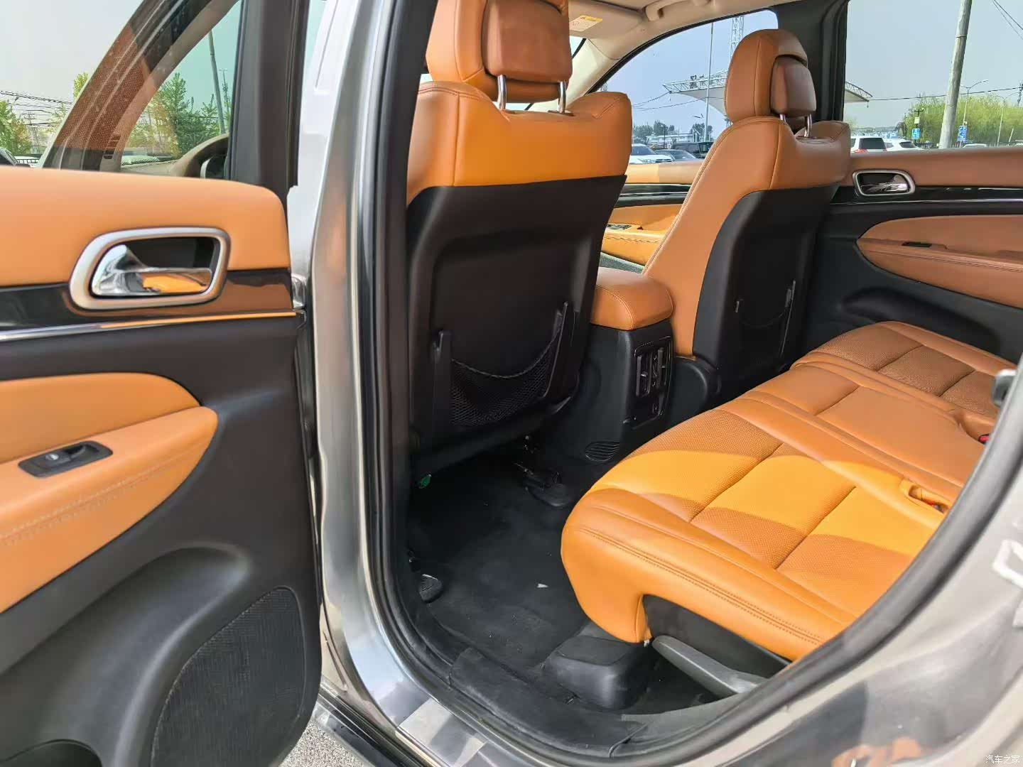 Jeep Grand Cherokee, 2013 9