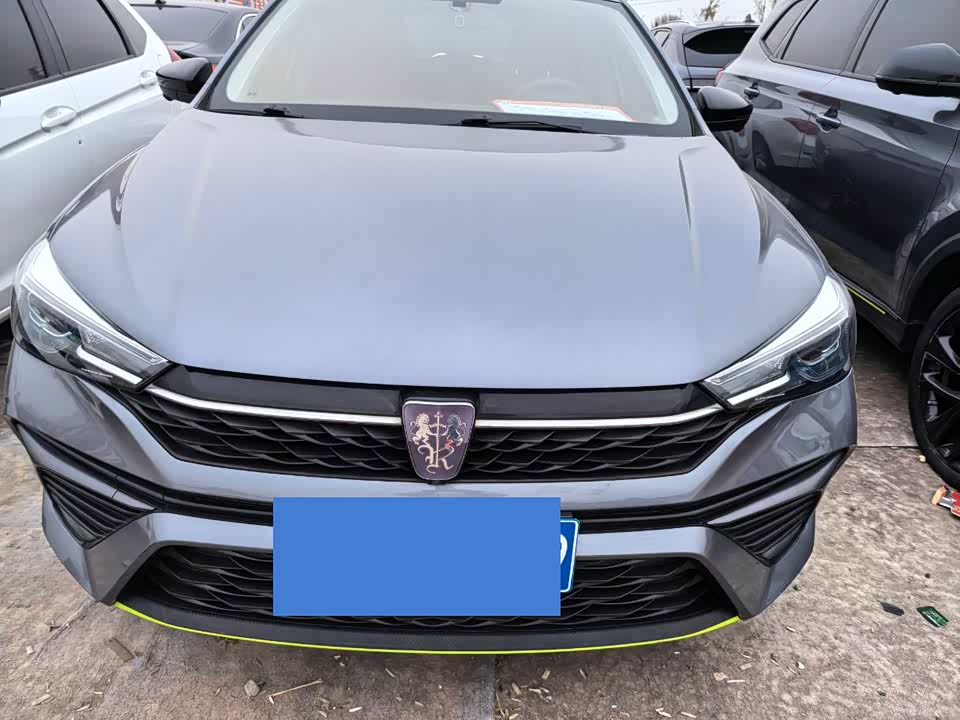 Roewe i5