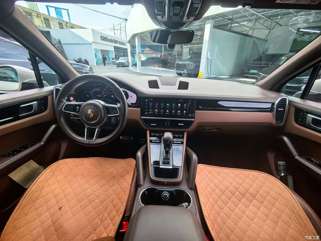 Porsche Cayenne, 2022 все фото