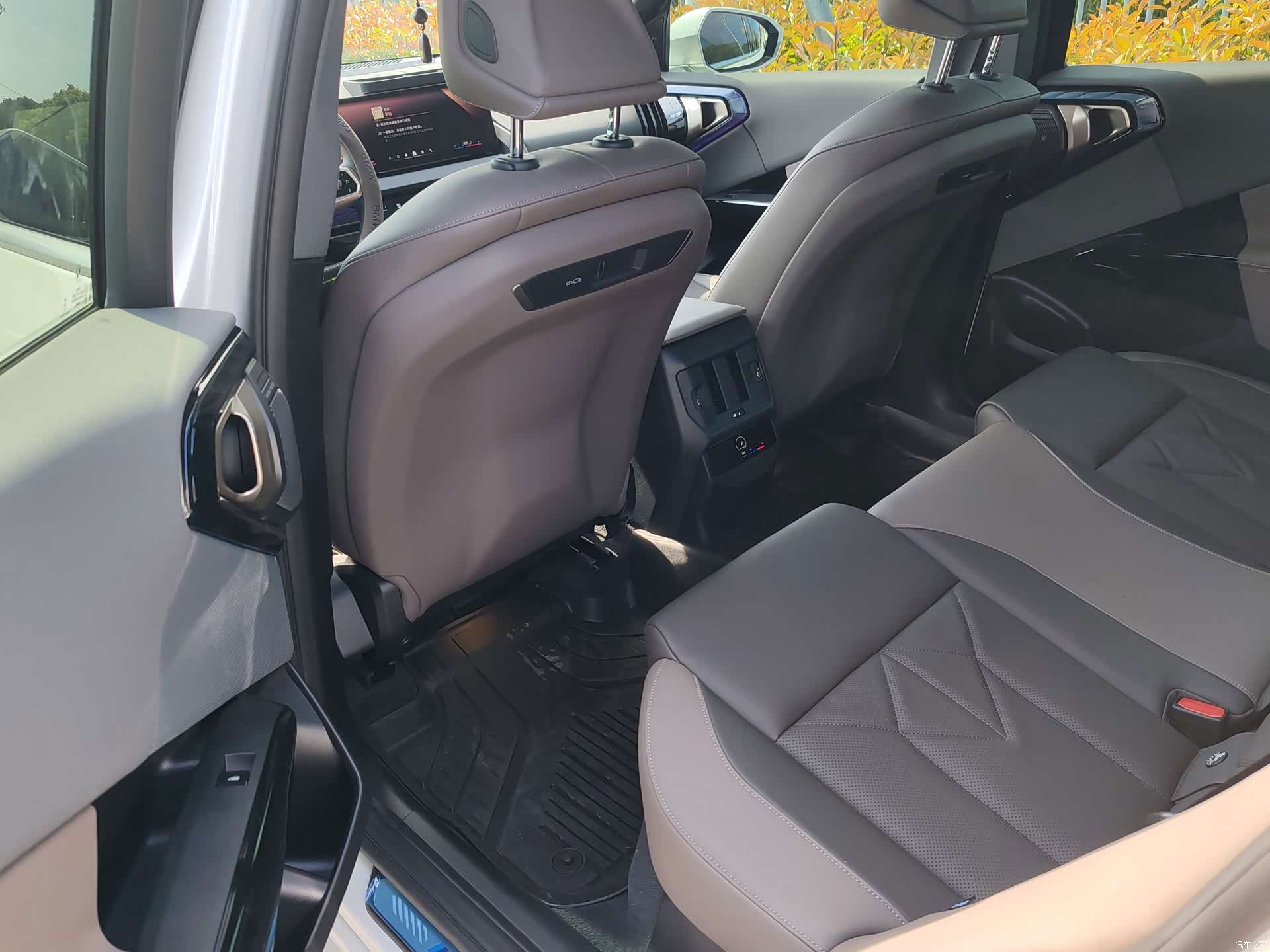 BMW X3, 2025 все фото