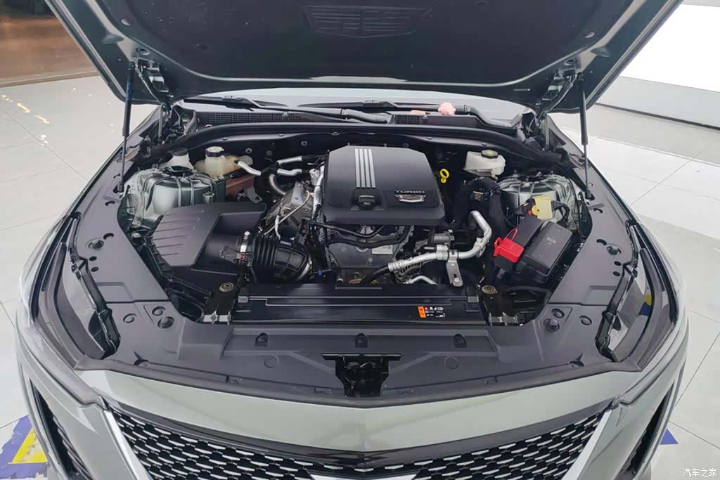 Cadillac CT5, 2023 10