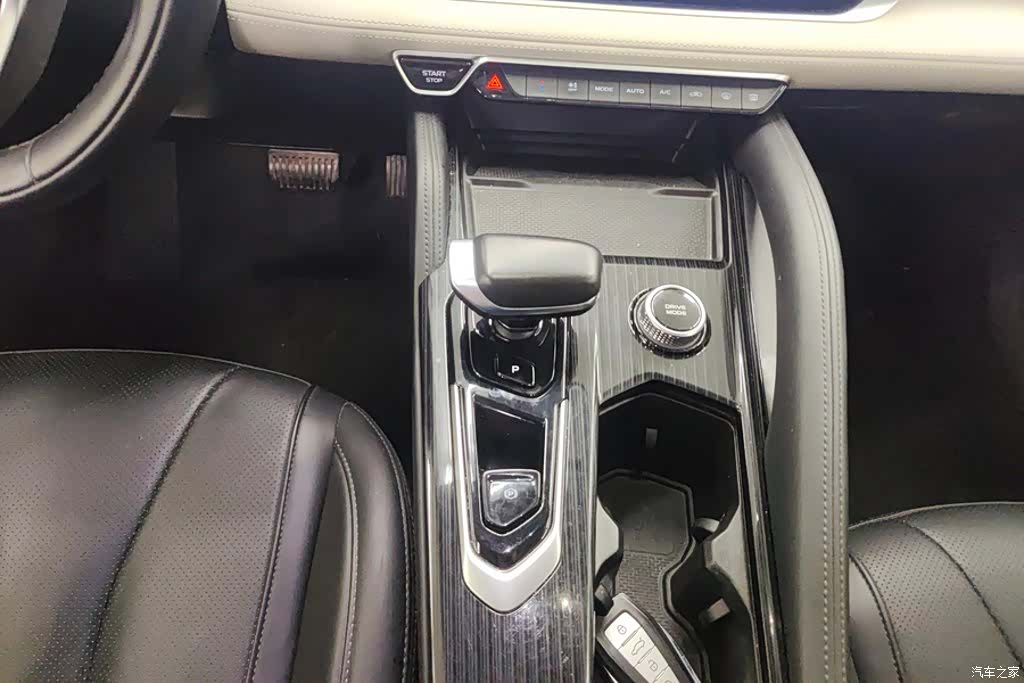 Geely Xingyue L, 2023 16