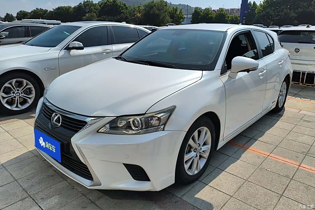 Lexus CT, 2014 1