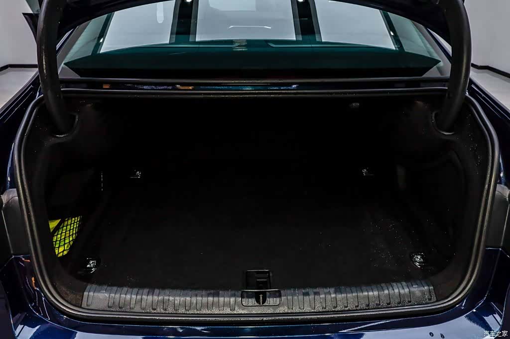 Audi A7L, 2024 6