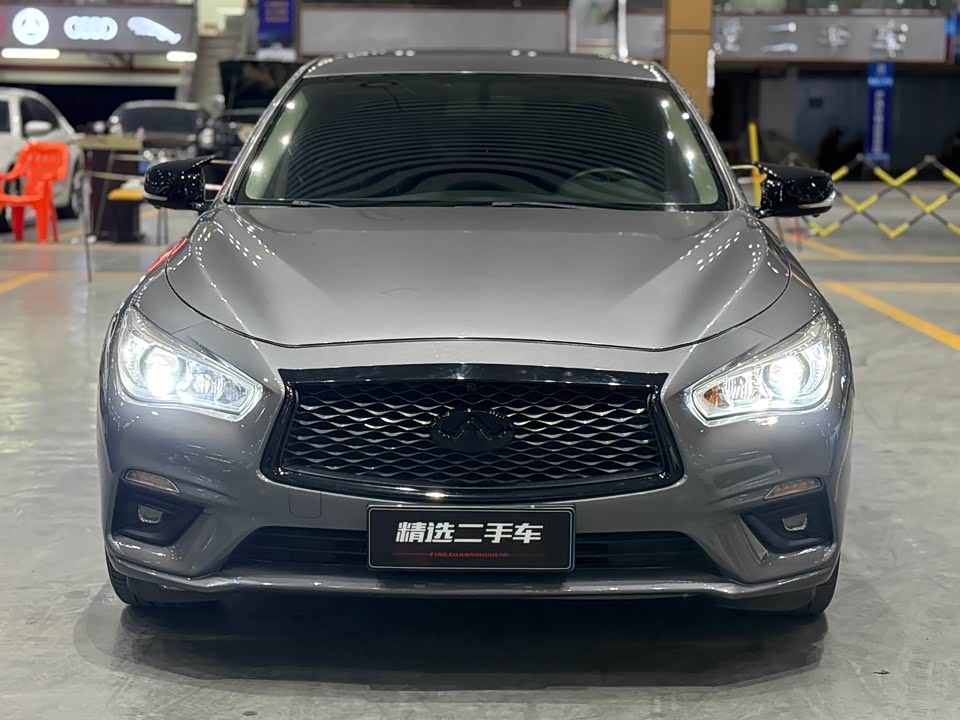 Infiniti Q50L