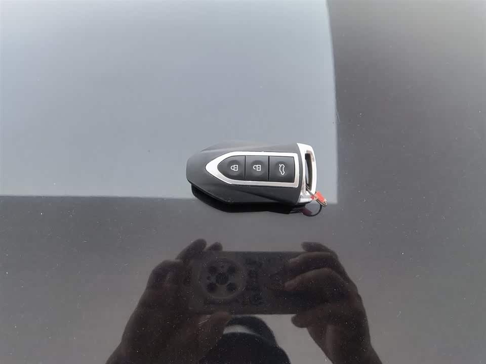 Zotye SR9 Zotye SR9