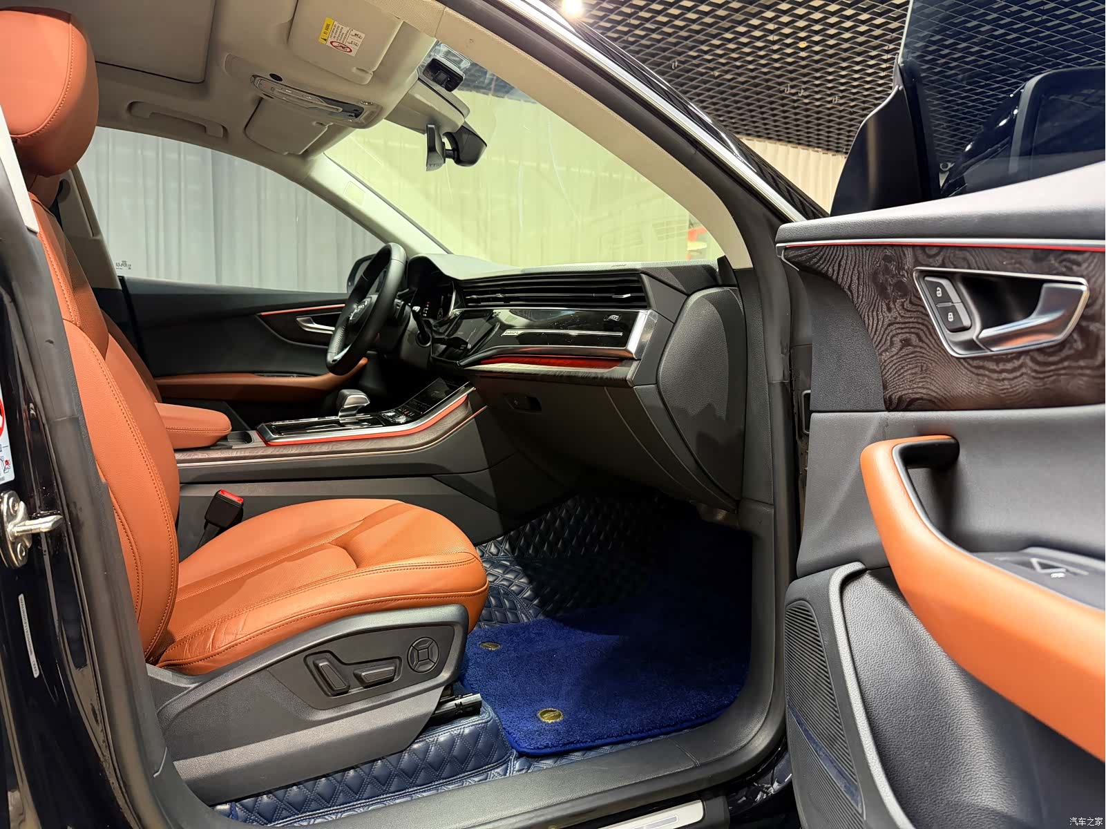 Audi Q8, 2020 10