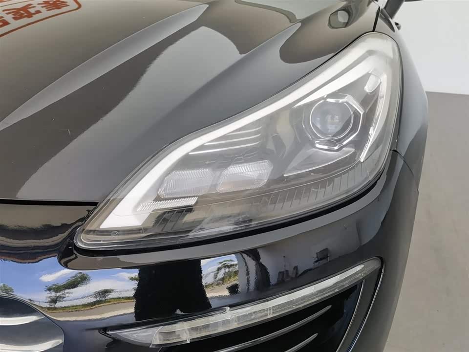Zotye SR9 Zotye SR9