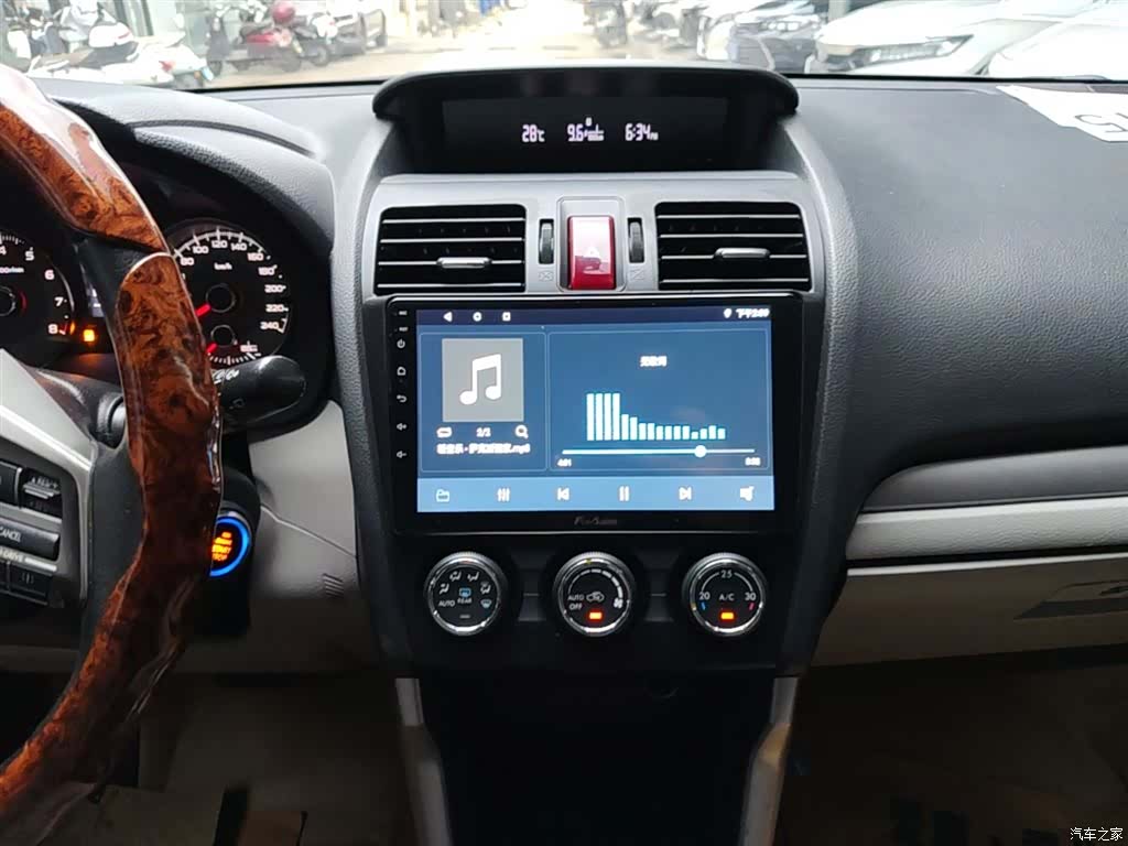 Subaru Forester, 2015 13