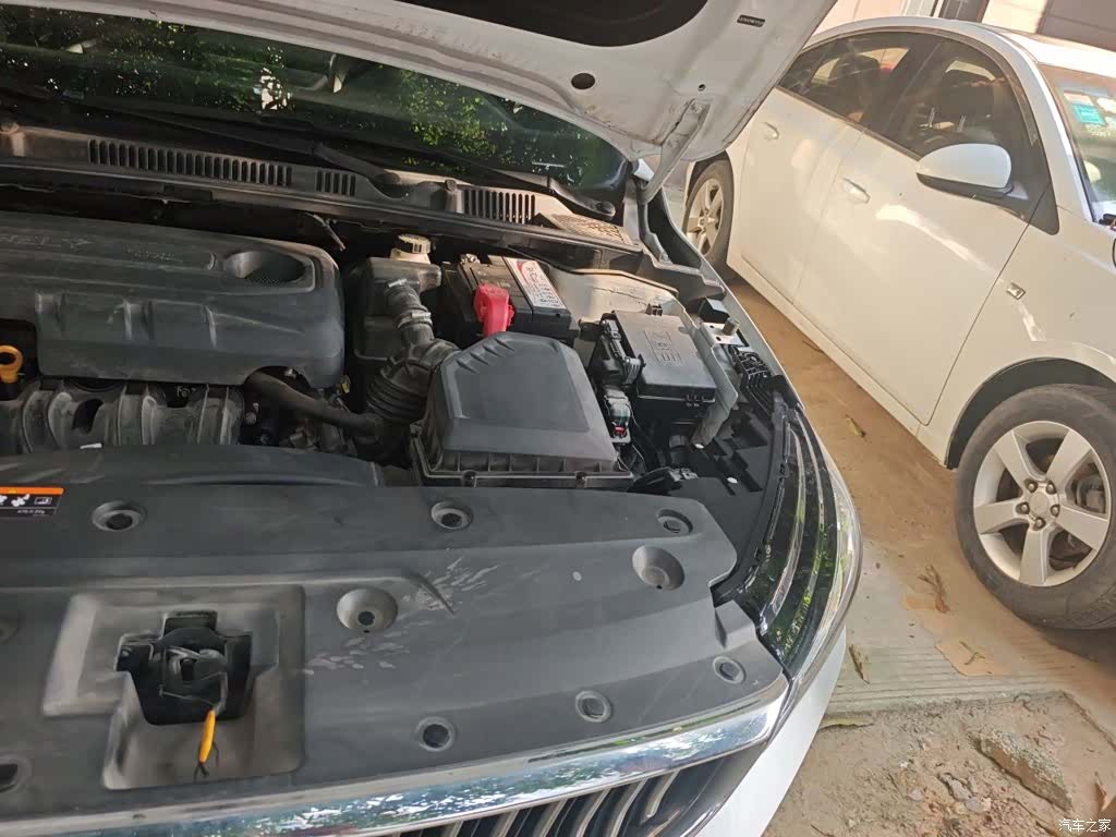 Geely Emgrand, 2023 22