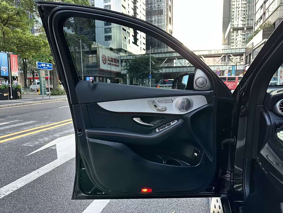 Mercedes-Benz GLC AMG