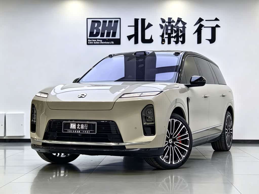 NIO ES8