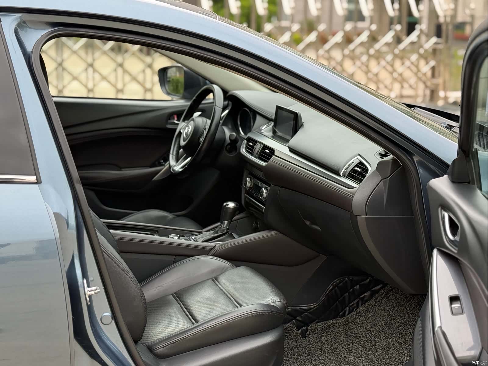 Mazda Atenza, 2018 9