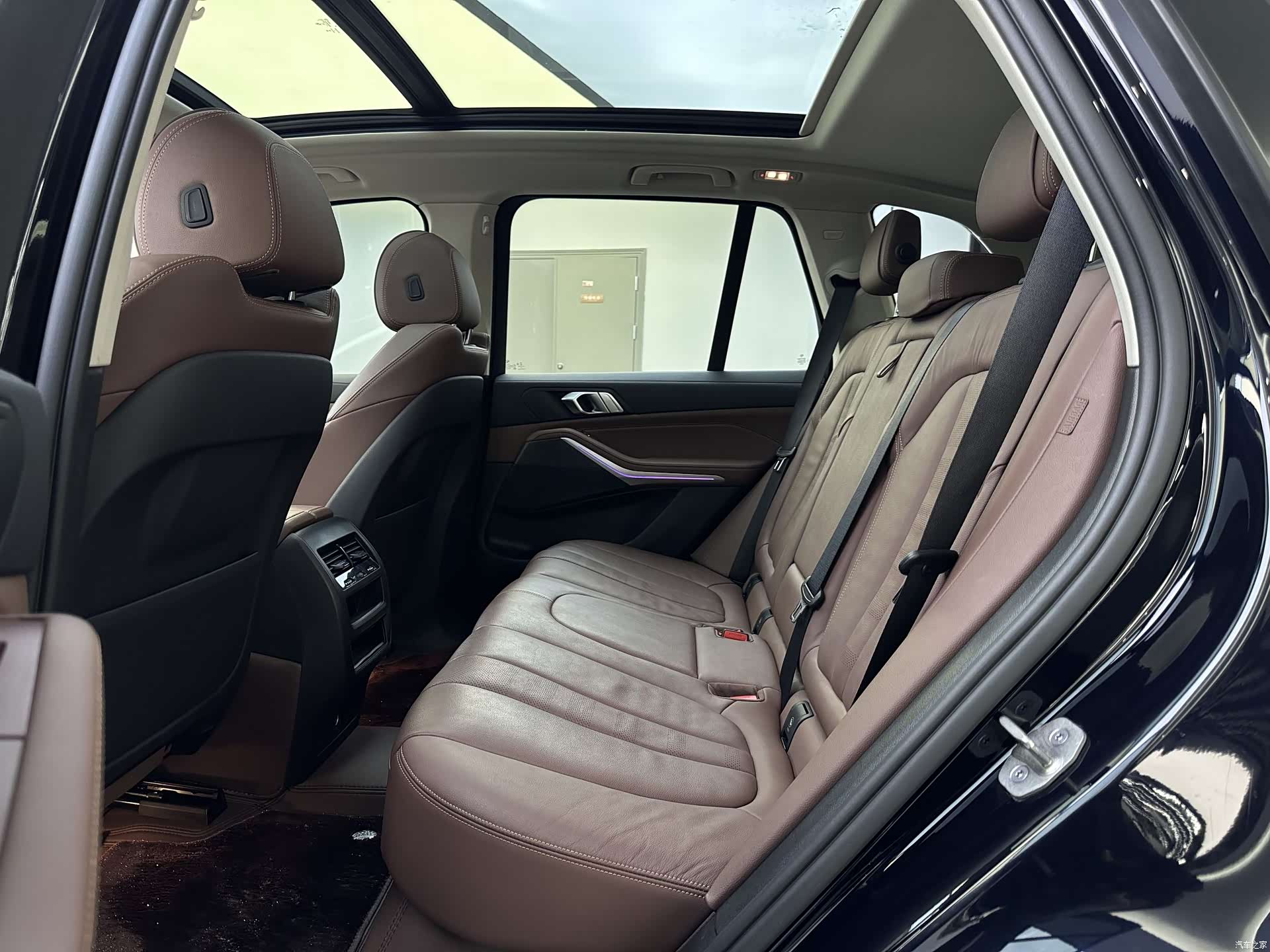 BMW X5, 2021 9