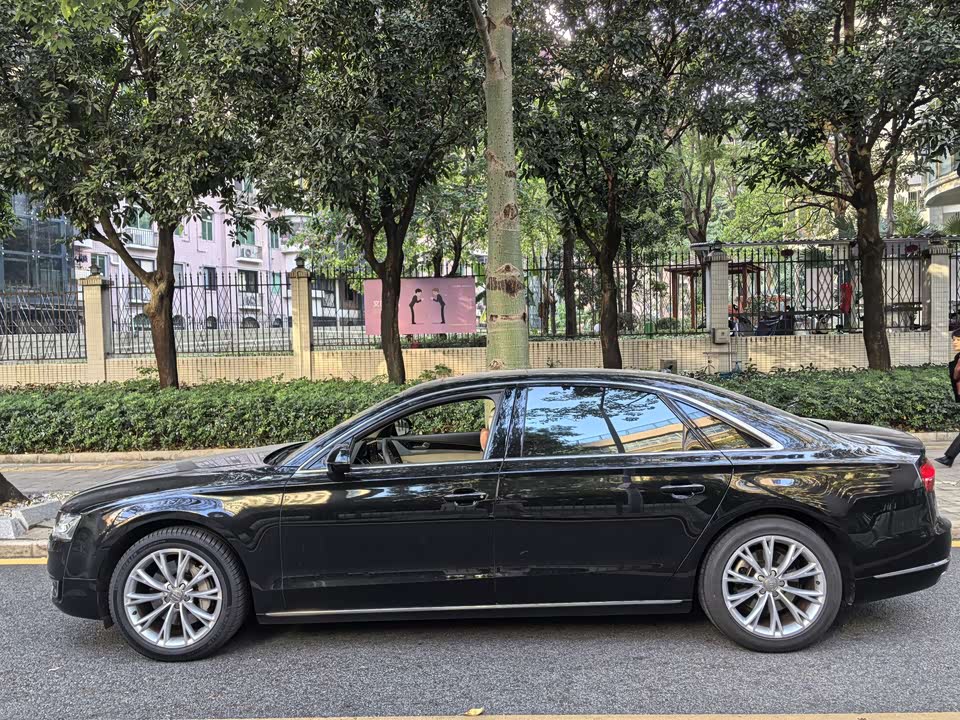 Audi A8