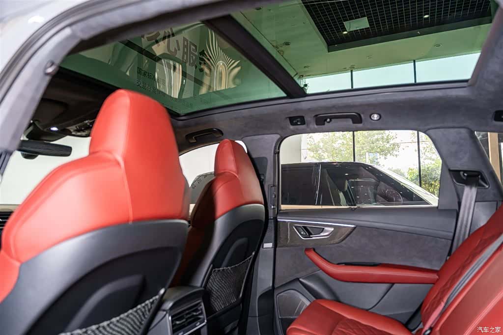 Audi Q7, 2024 12
