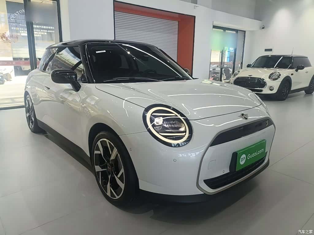 Mini Cooper, 2024 4