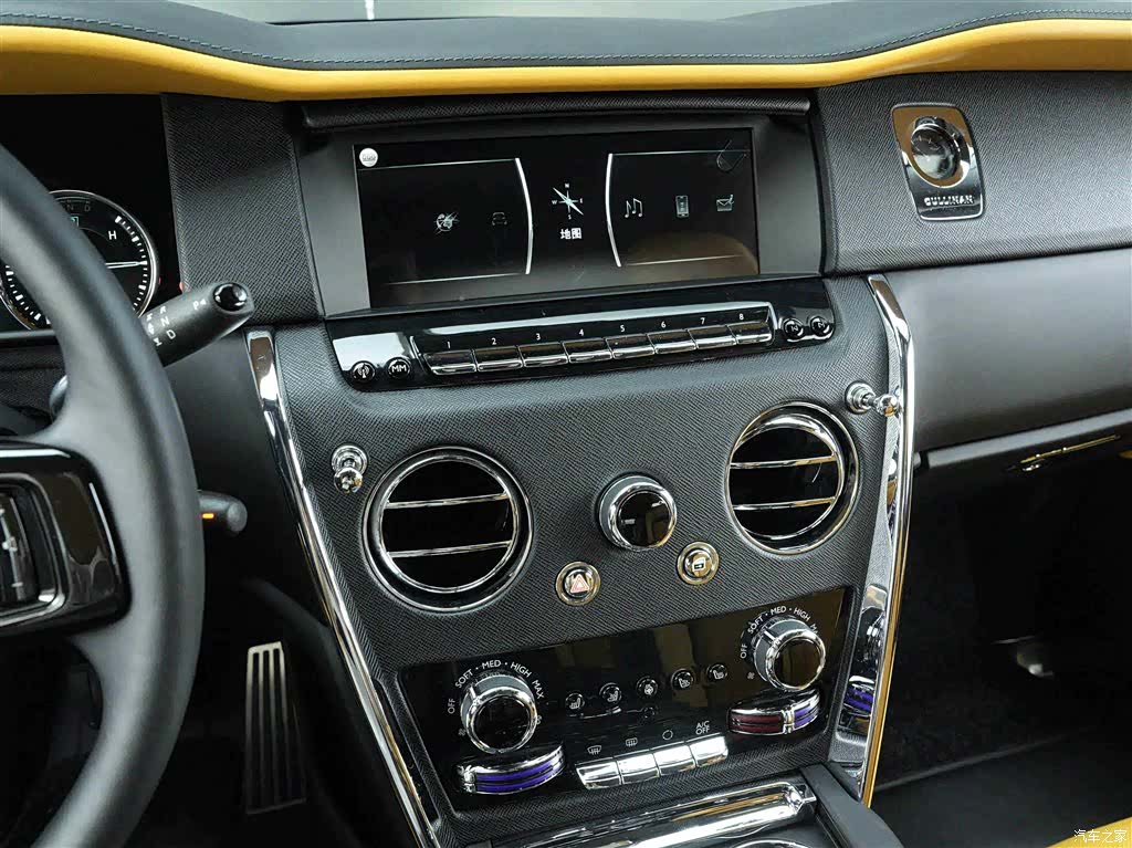 Rolls-Royce Cullinan, 2022 12