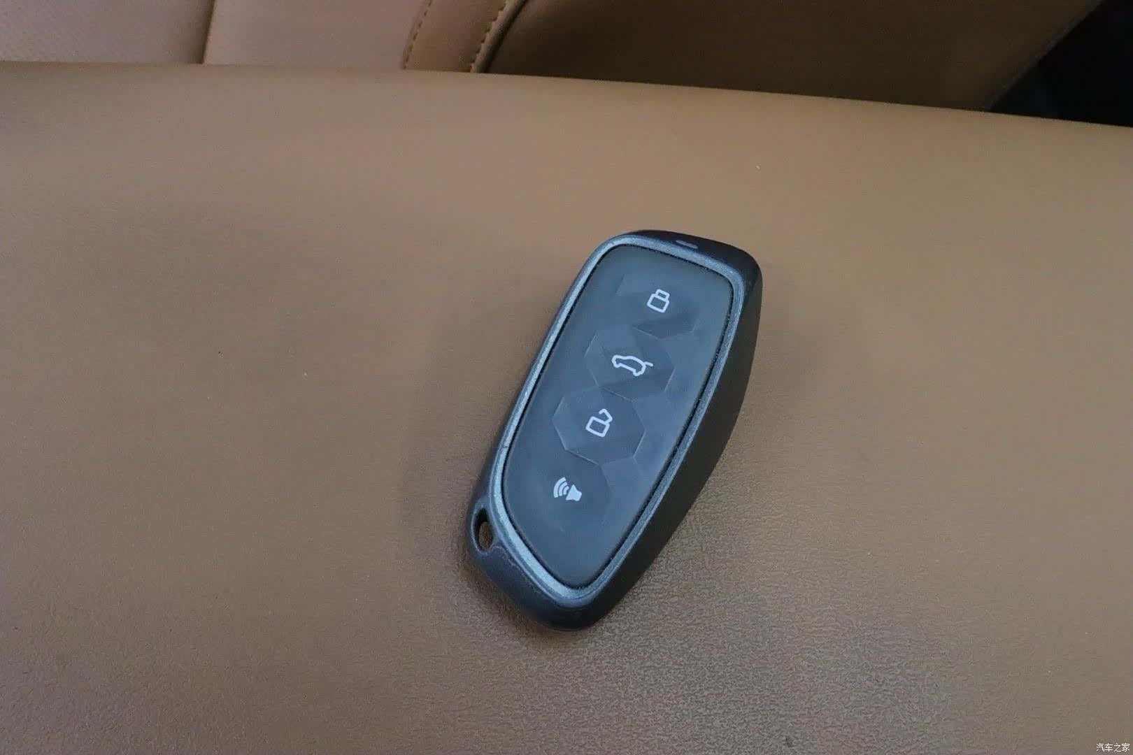 Haval Hi4, 2025 17