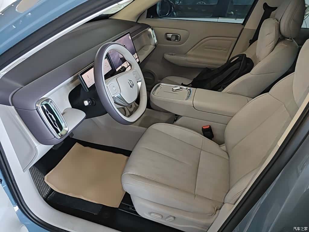 Leapmotor B10, 2025 15