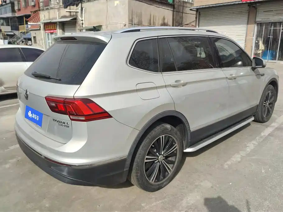 Volkswagen Tiguan L