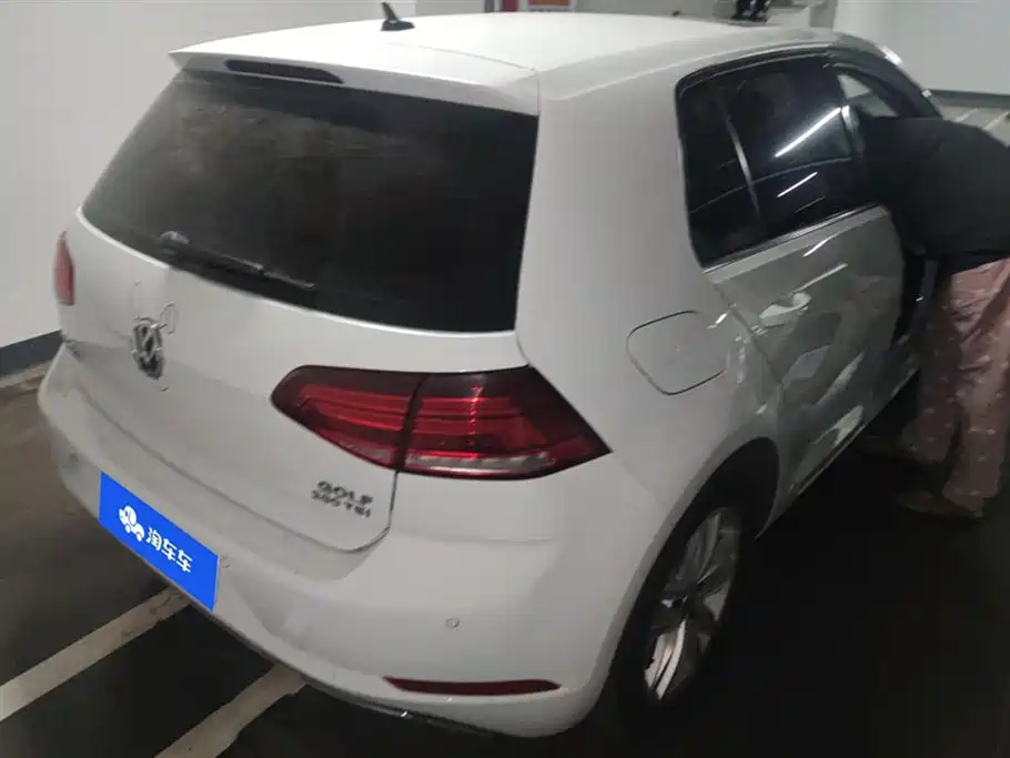 Volkswagen golf