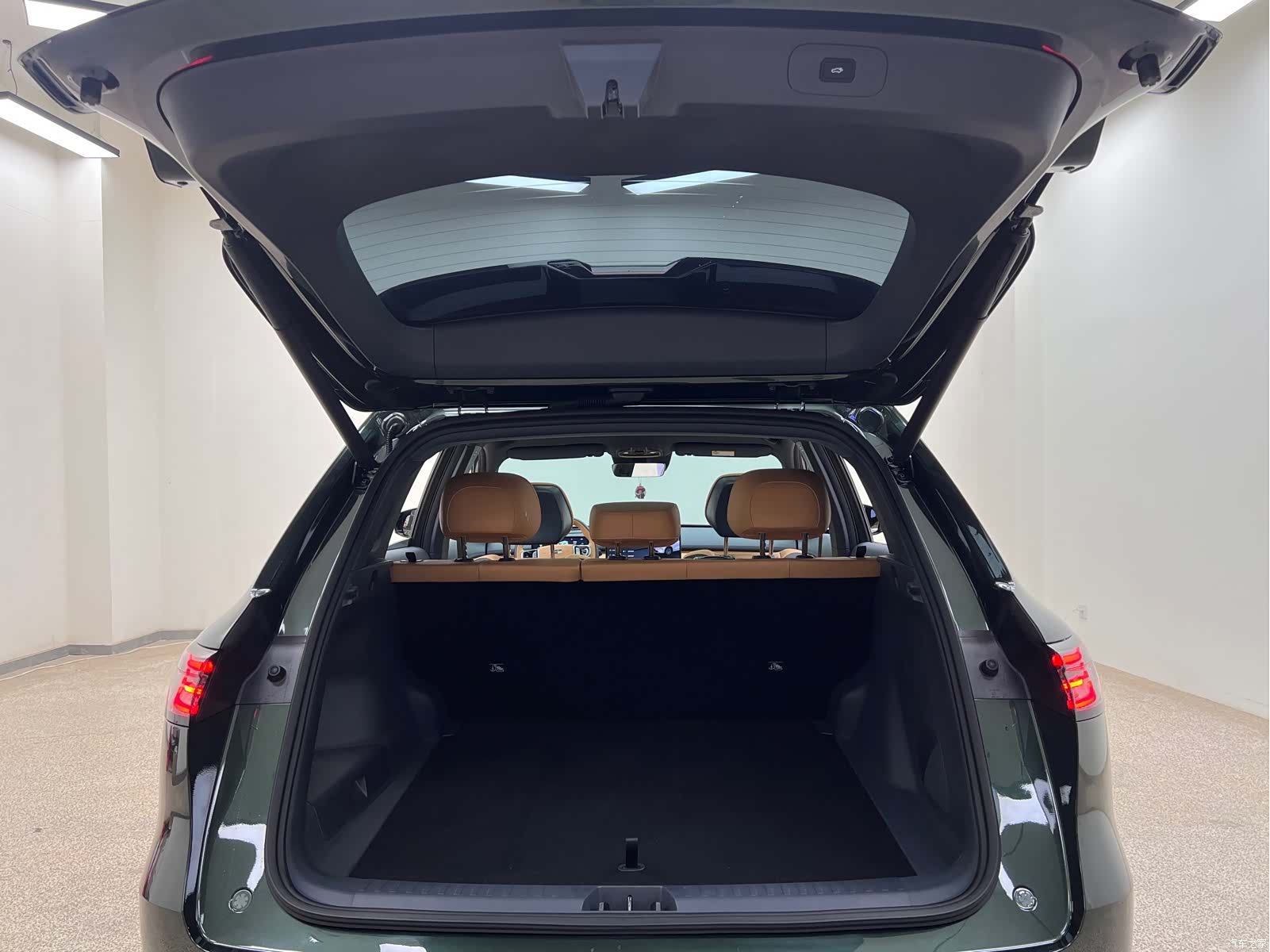 Geely 7, 2025 32
