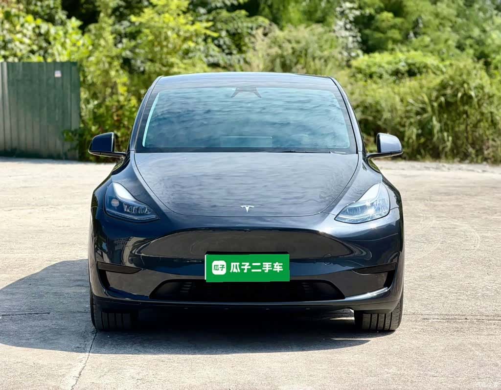 Tesla Model Y, 2024 3