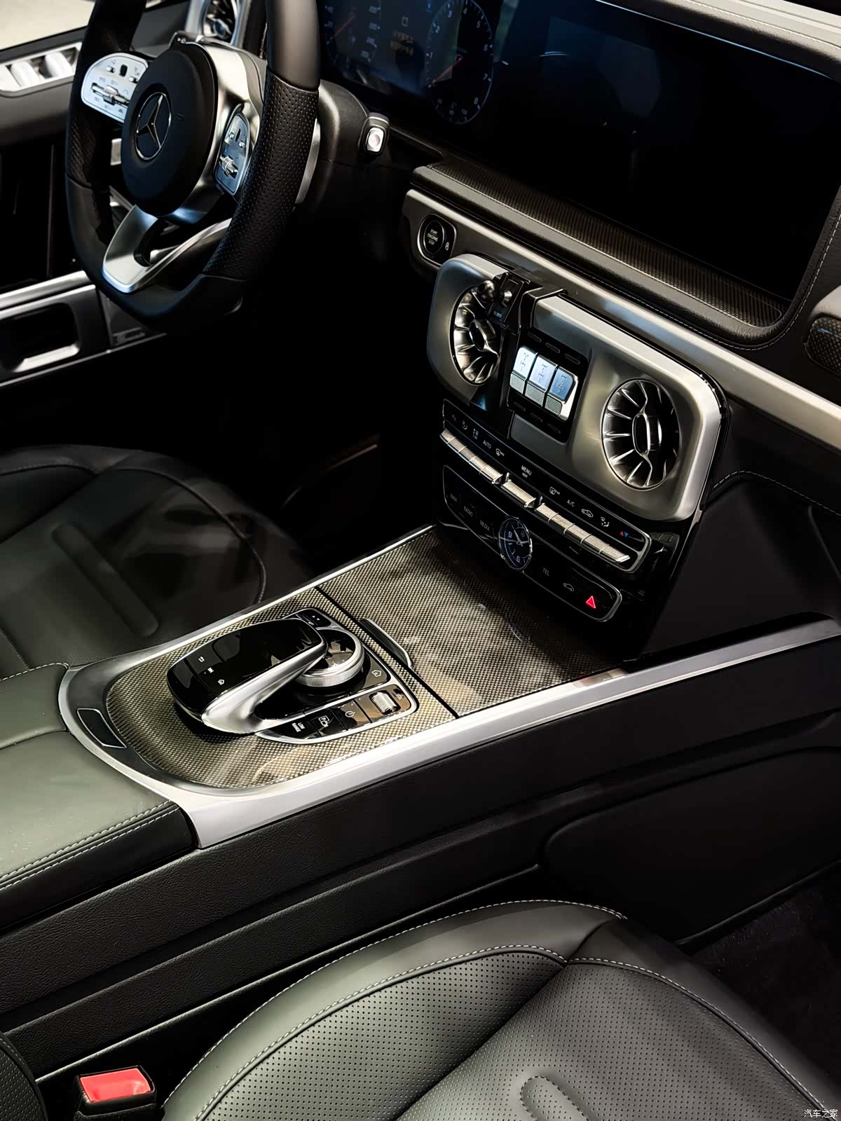 Mercedes-Benz G-Class, 2024 20