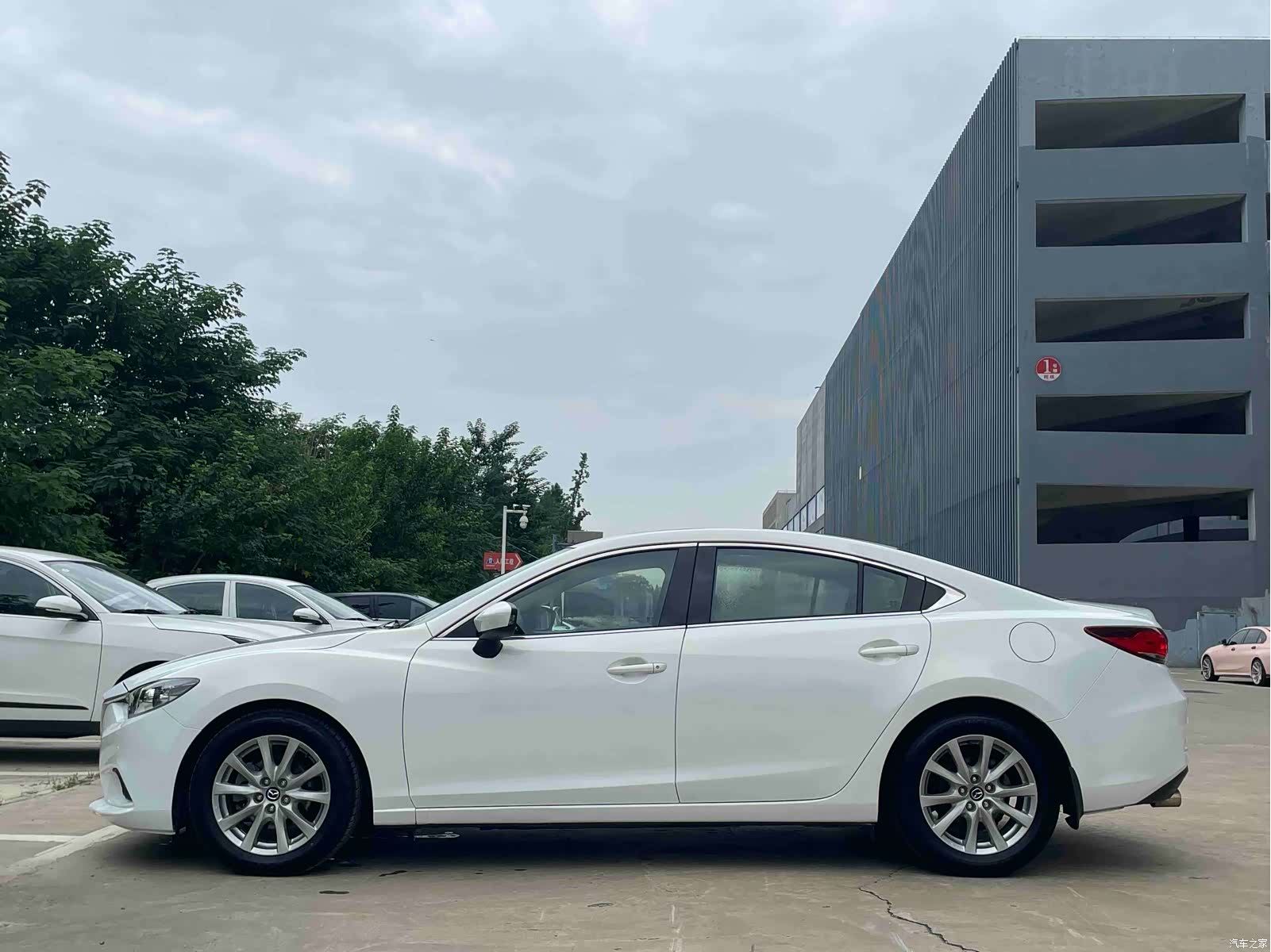 Mazda Atenza, 2015 6