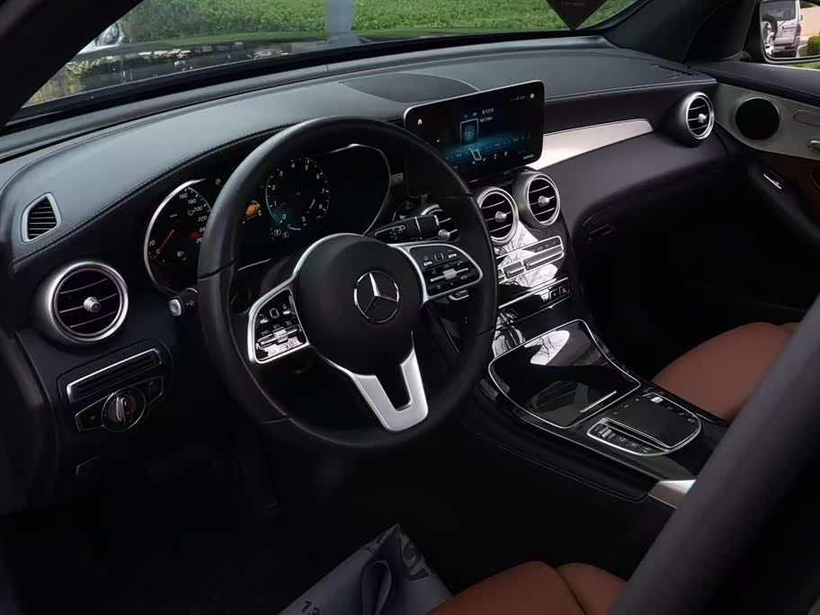 Mercedes-Benz GLC Mercedes-Benz GLC
