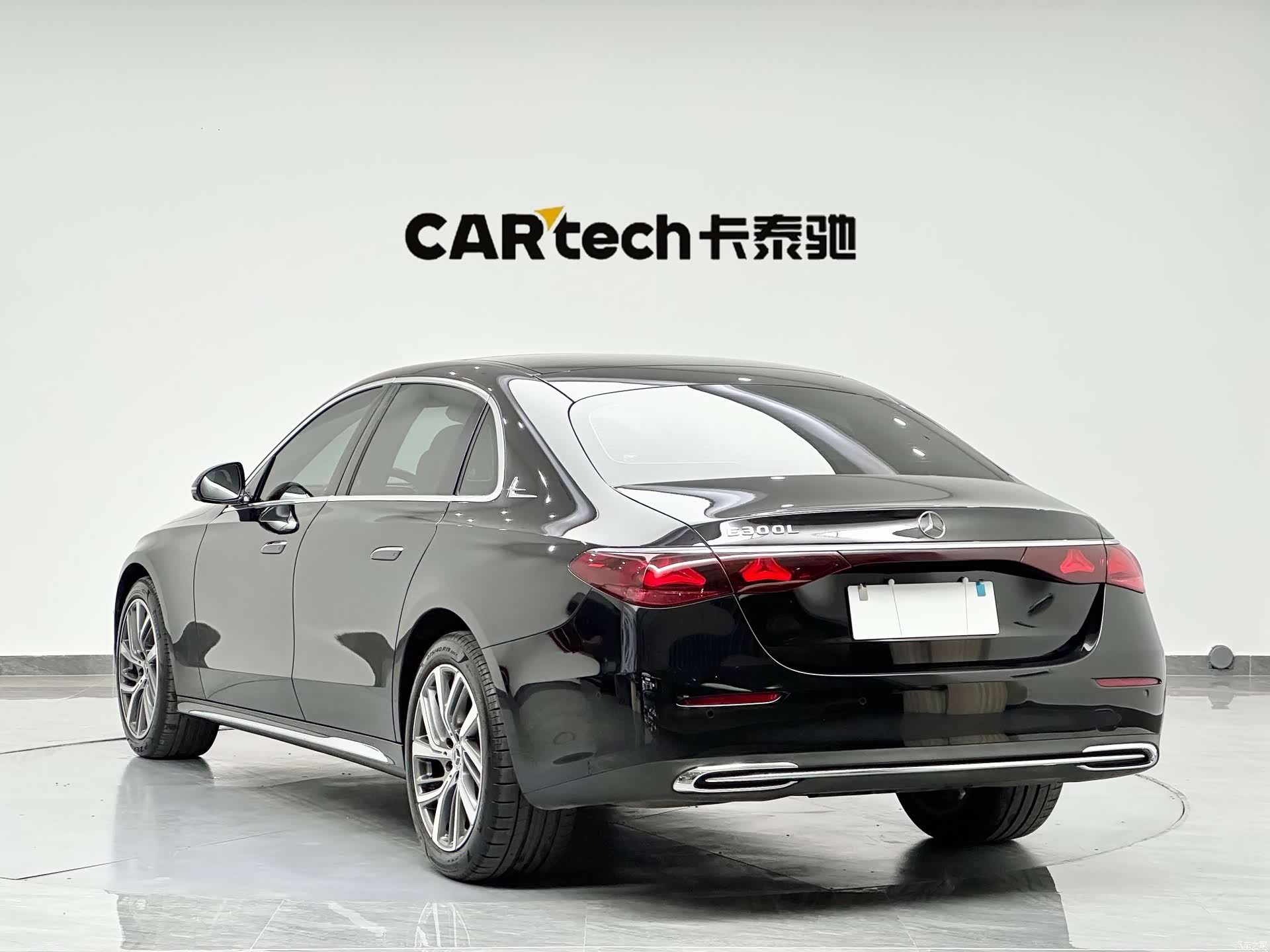 Mercedes-Benz E-Class, 2025 6