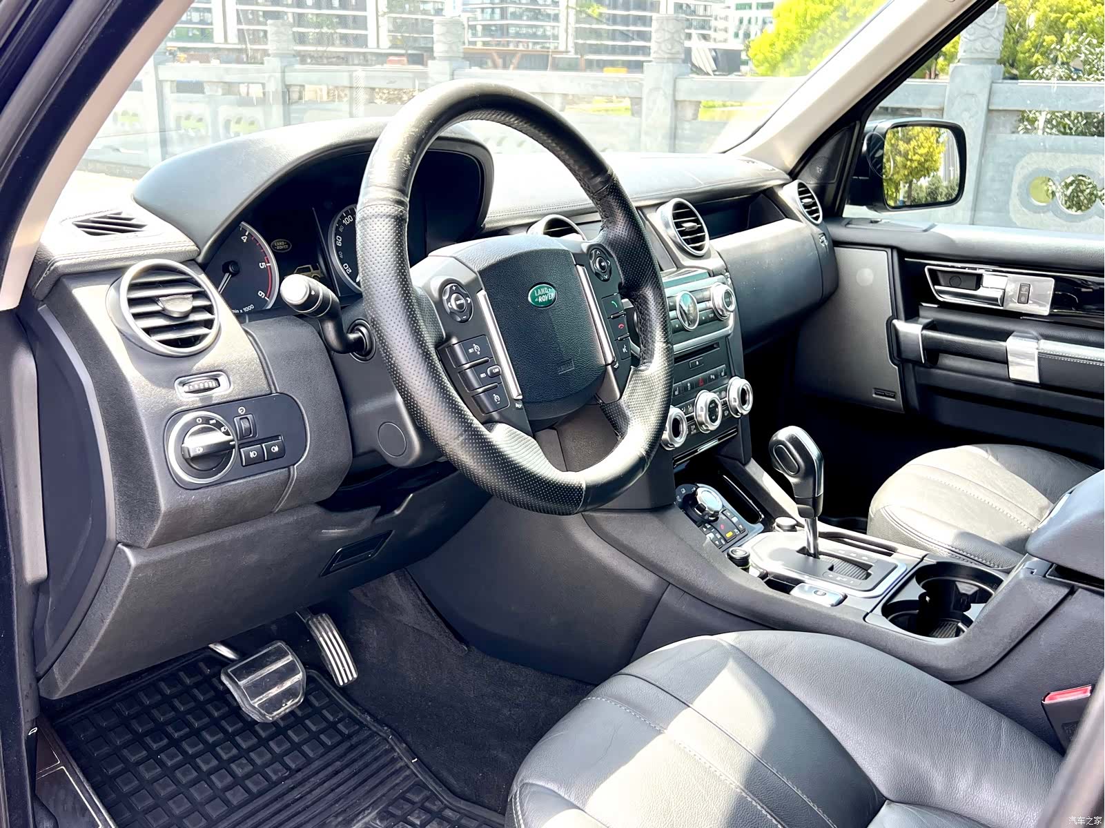 Land Rover Discovery, 2012 4