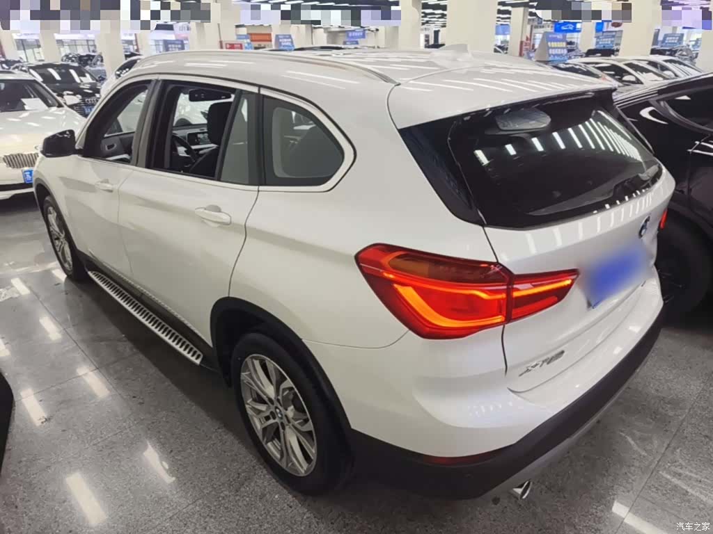 BMW X1, 2019 все фото