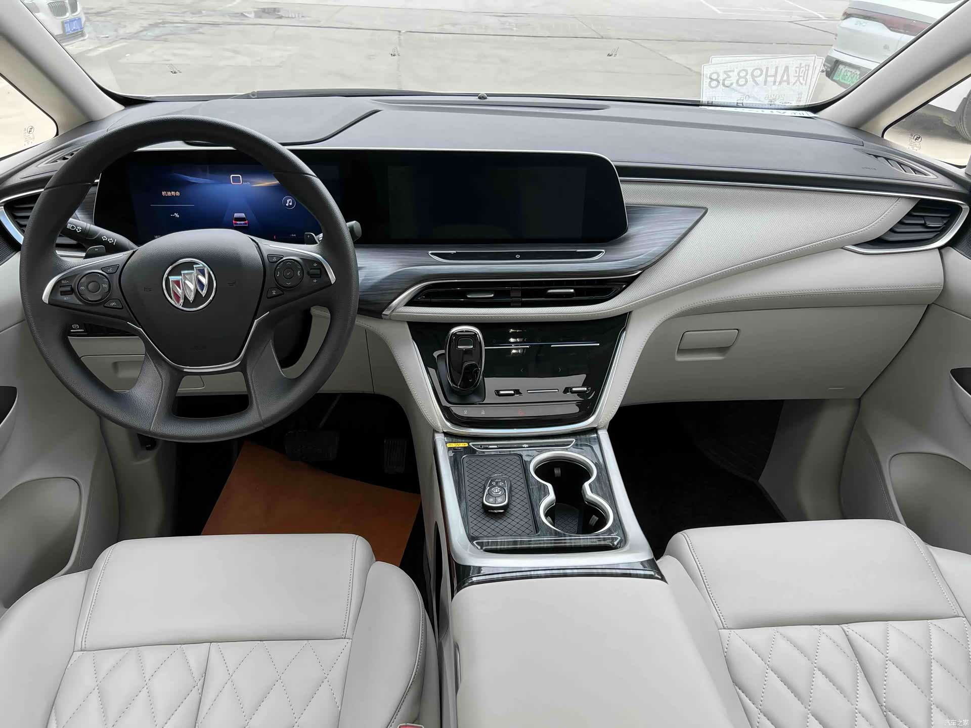 Buick GL8, 2023 11