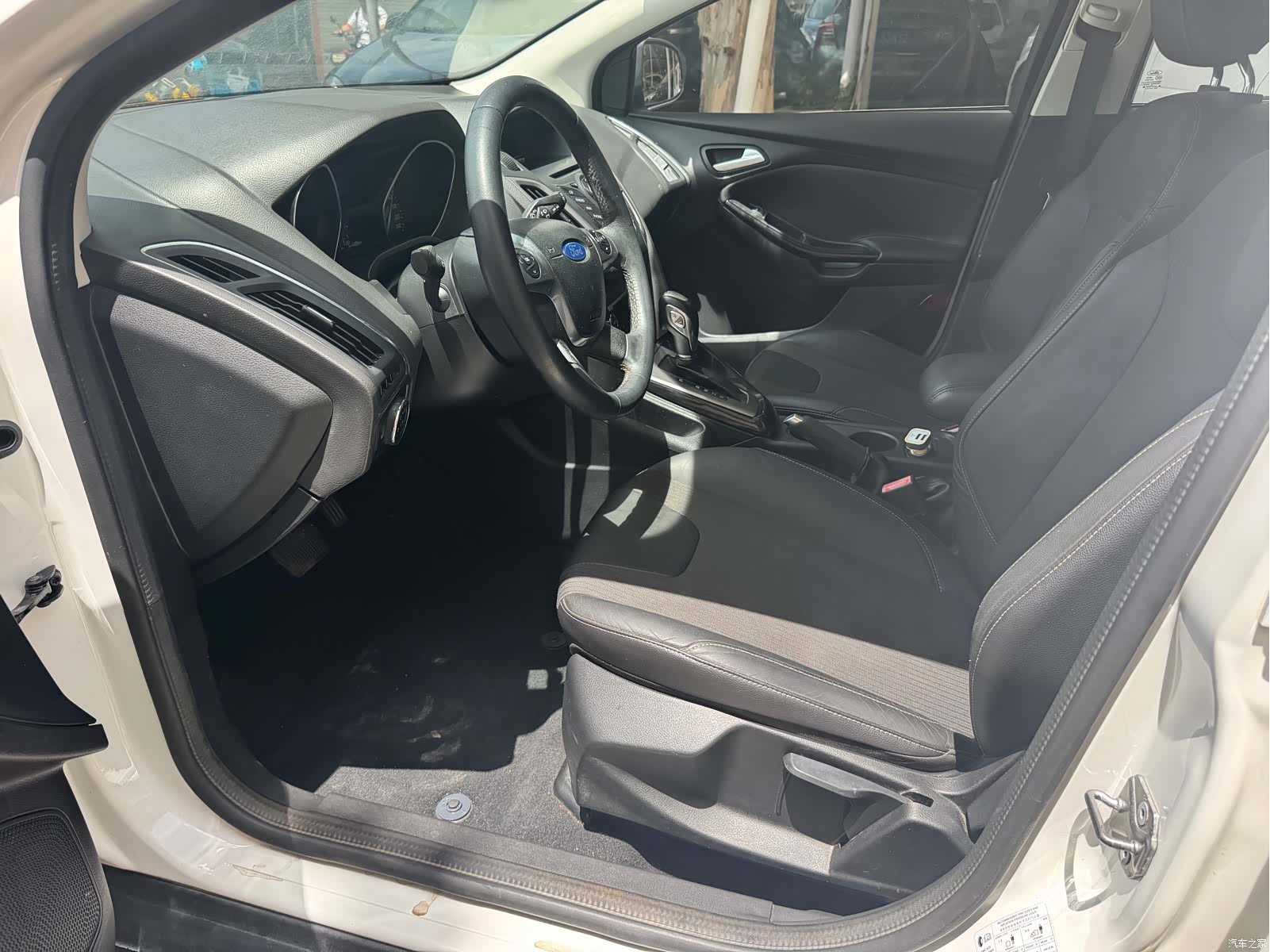 Ford Focus, 2014 7