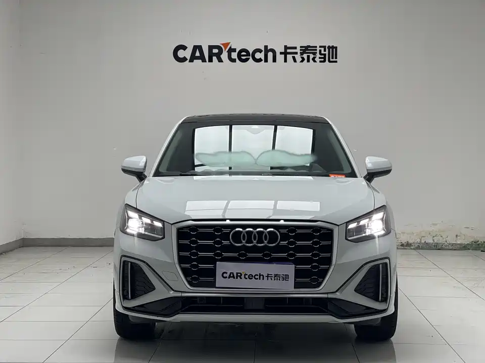Audi Q2L