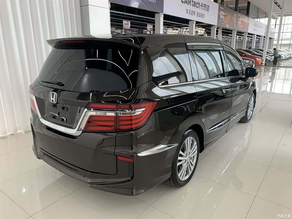 Honda Elysion, 2018 6