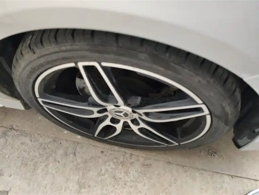 Mercedes-Benz CLA Mercedes-Benz CLA
