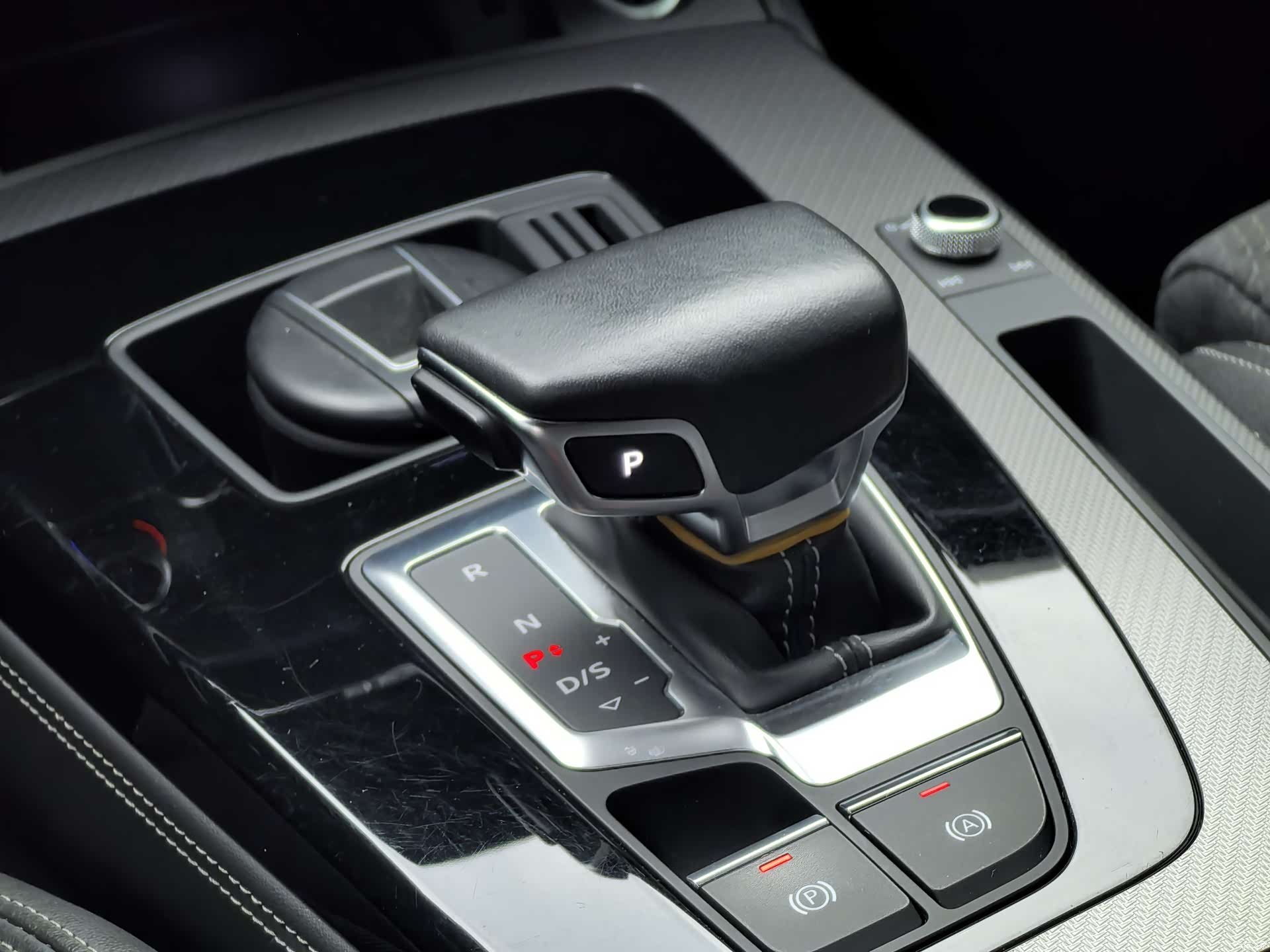 Audi Q5L, 2022 14