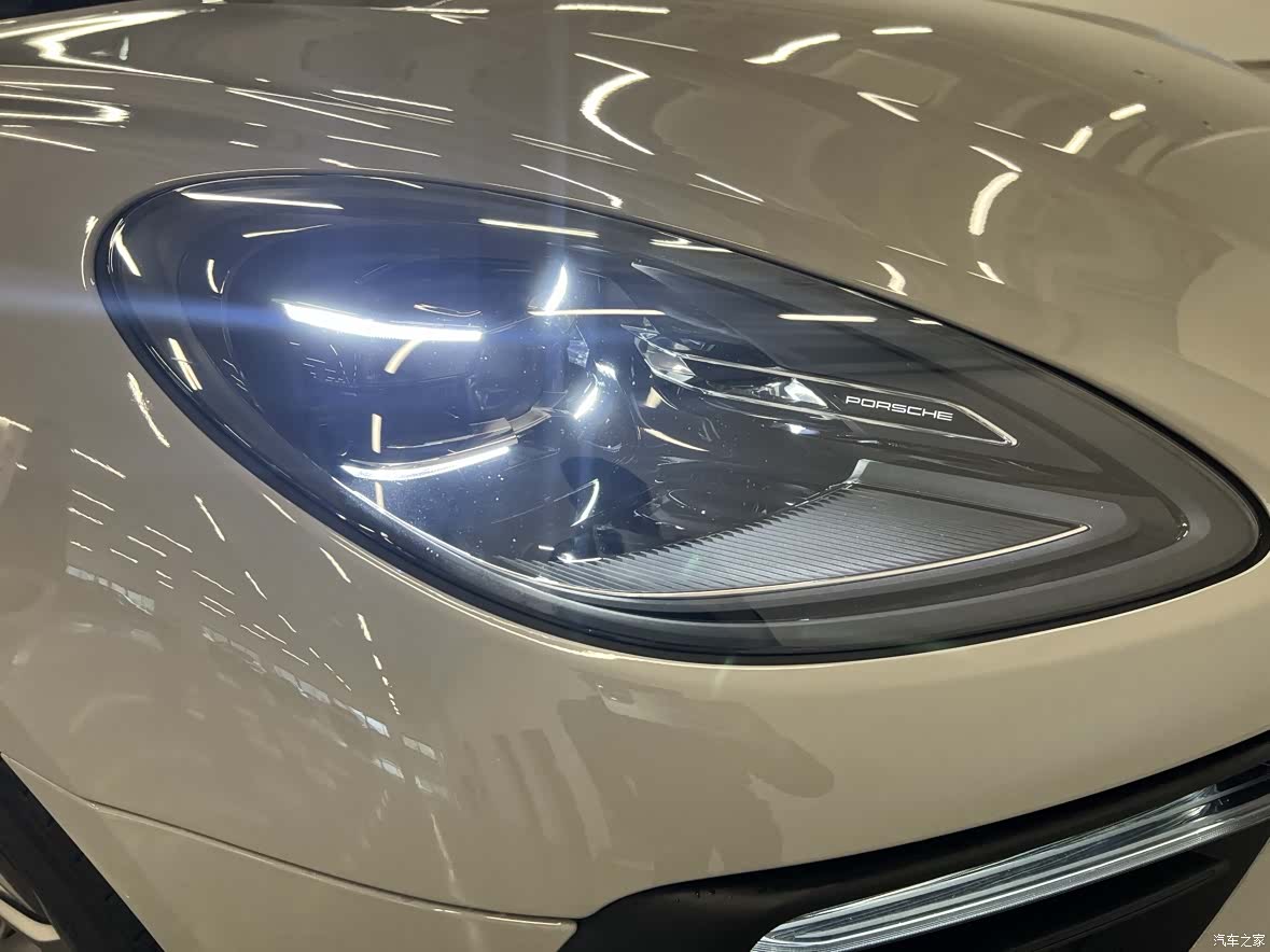 Porsche Macan, 2023 12