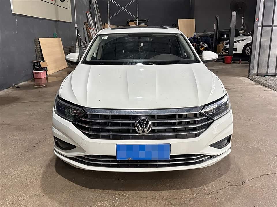 Volkswagen Sagitar