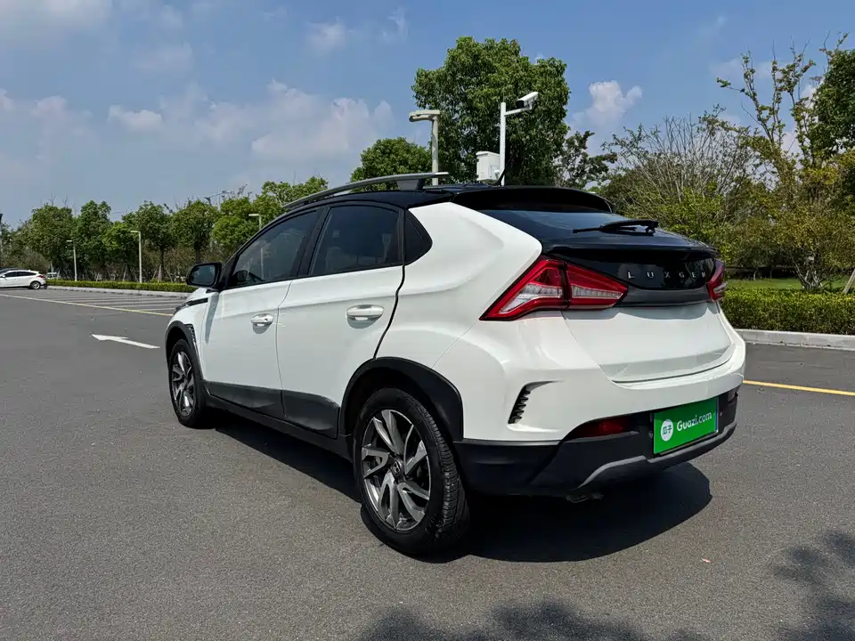 Luxgen U5 SUV