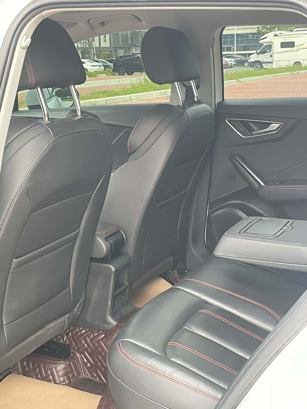 Audi Q2L, 2022 6