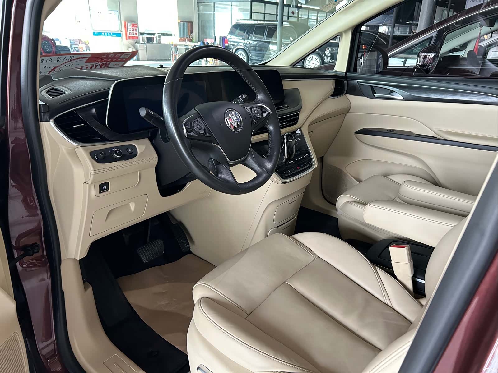 Buick GL8, 2023 9