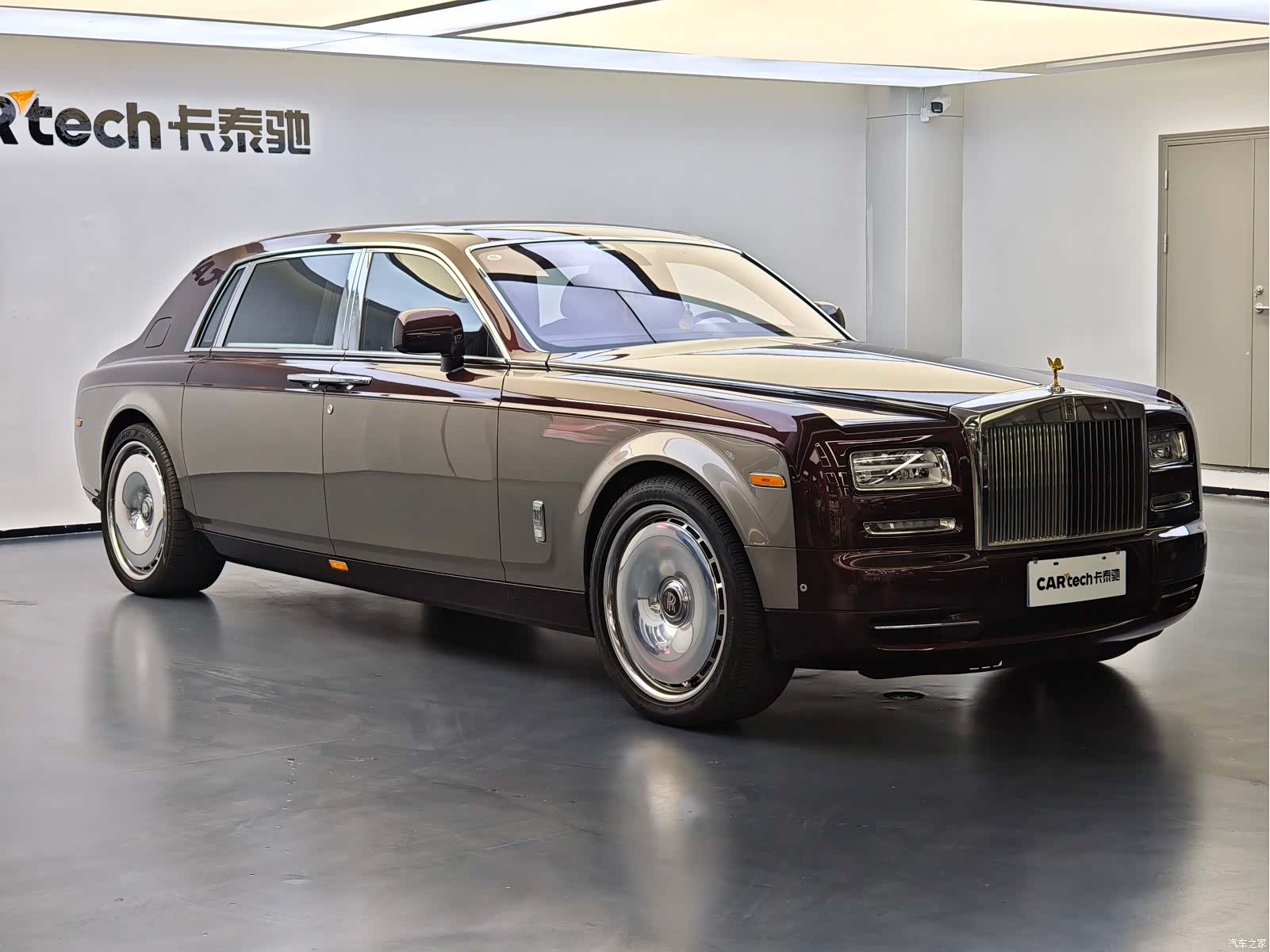Rolls-Royce Phantom, 2016 2