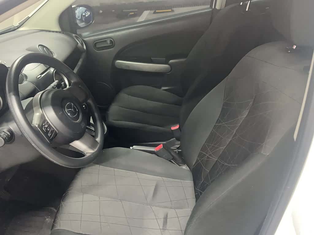 Mazda 2, 2014 20