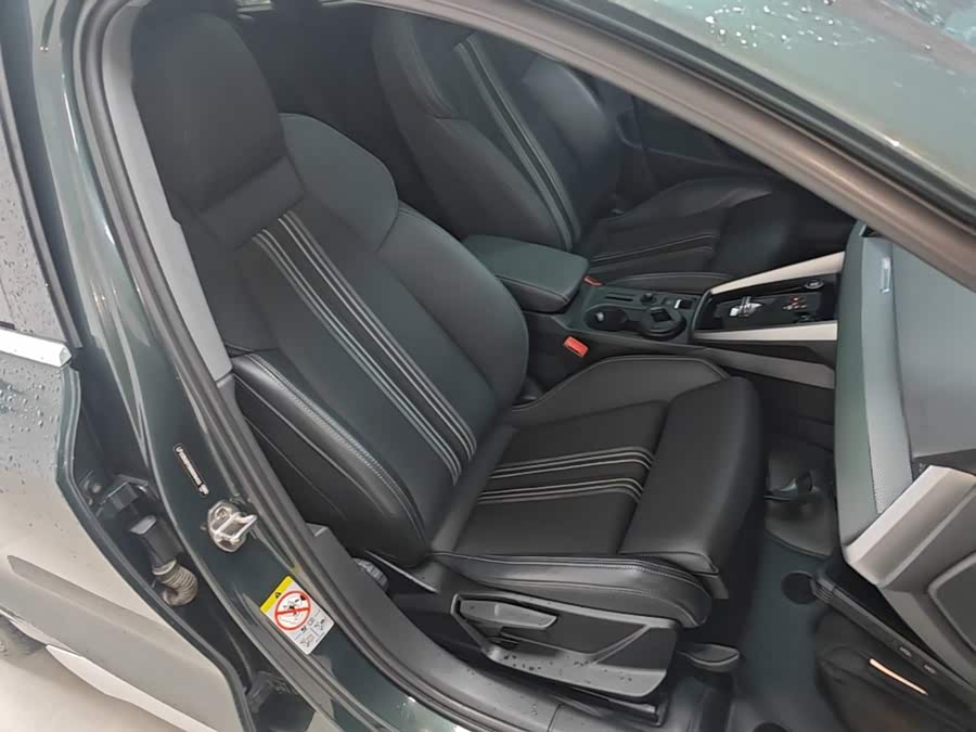 Audi A3 2023, фото 24