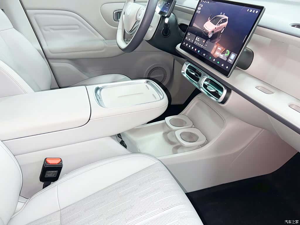 Leapmotor B10, 2025 24